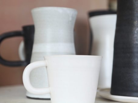 Tasse en grès blanc, vase en céramique Assortiment de céramiques